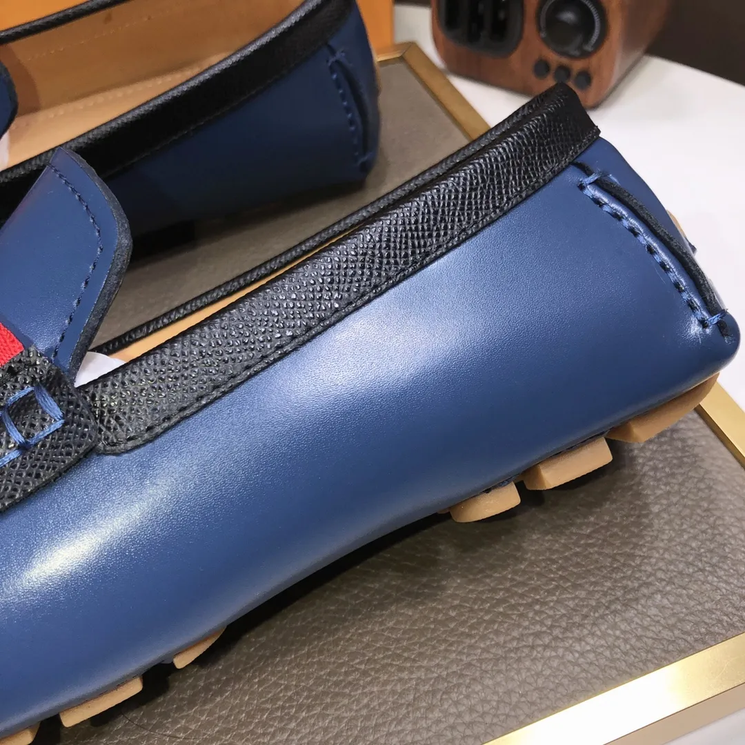 Men's men's shoes 💰420💰 [LV Doudou shoes] (water-dyed cowhide lining) new model is on the market, available on the official website. The new Doudou shoes are processed into single-color materials, and the uppers are made of imported cowhide material. The body of the shoe is fully hemmed with mark thread, and is lined with imported original cowhide leather. The elegant shoe shape is super suitable for all-matching, and the size is 38-44.